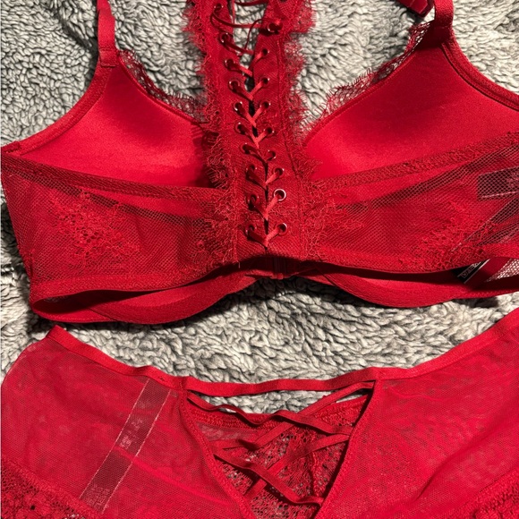 Victoria's Secret Red Lace Bra Set - Picture 5 of 7